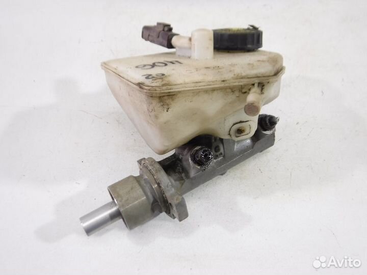 Главный тормозной цилиндр Peugeot 406