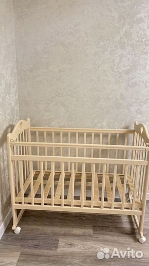Детская кроватка
