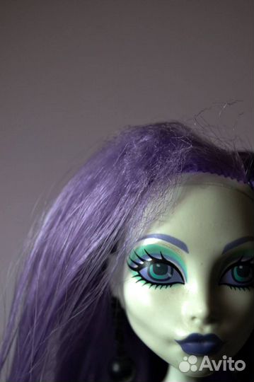 Кукла Monster High: Спектра; коллекция Они живые