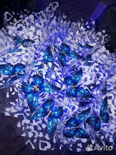 Светильник букет из бабочек