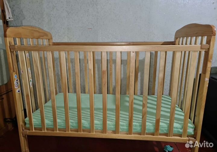 Кроватка детская