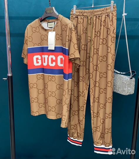 Костюм спортивный женский Gucci