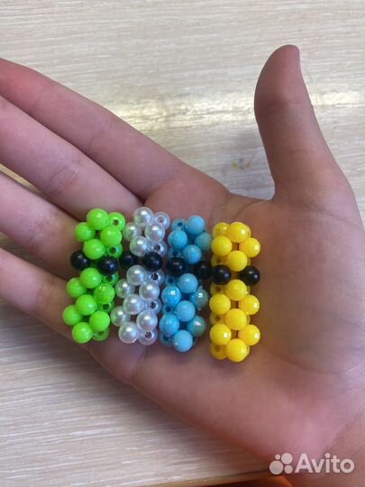 Червячок из бусин