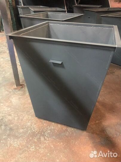 Бак мусорный 0,75 м3 Z1780