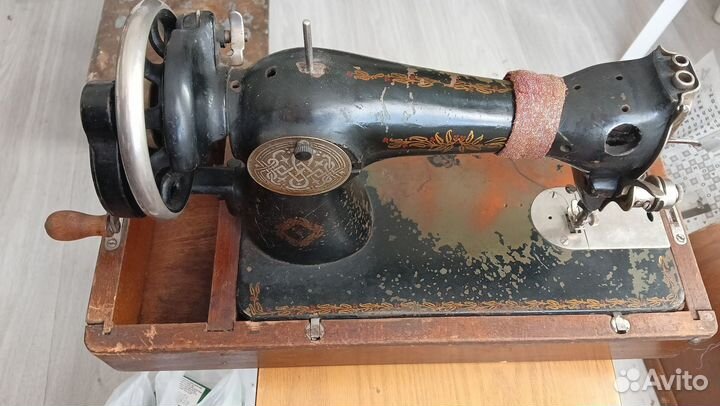 Швейная машинка бу ручная