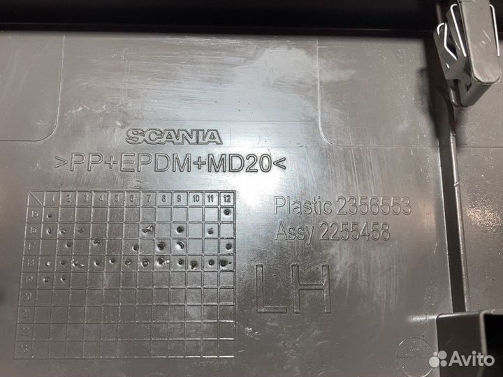 2356553 Заглушка салона левая Scania 6-series