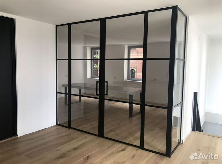 Раздвижная перегородка с стеклом