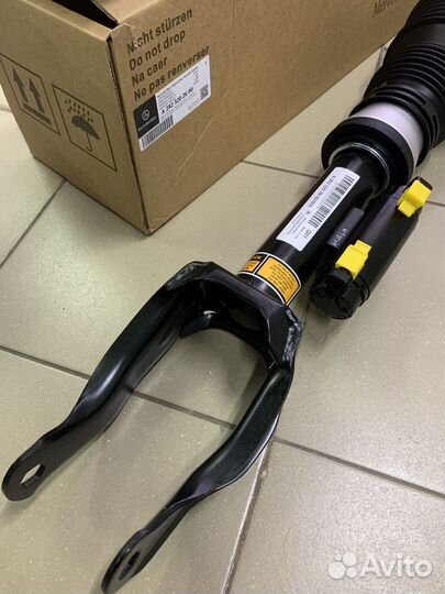 Стойка передняя правая Mercedes GLE C292 W166