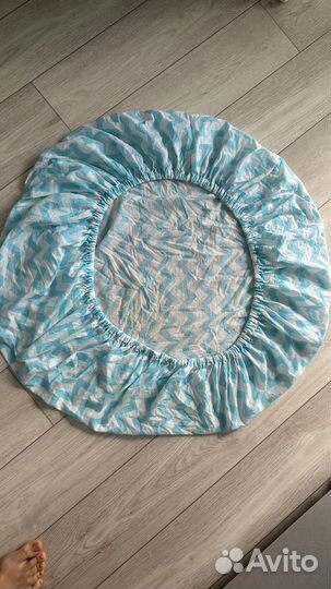 Простынь на круглую кроватку