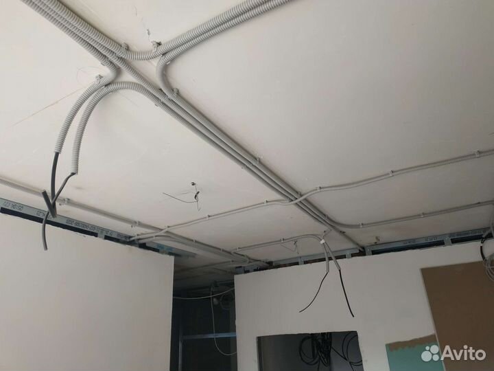 Электромонтажники