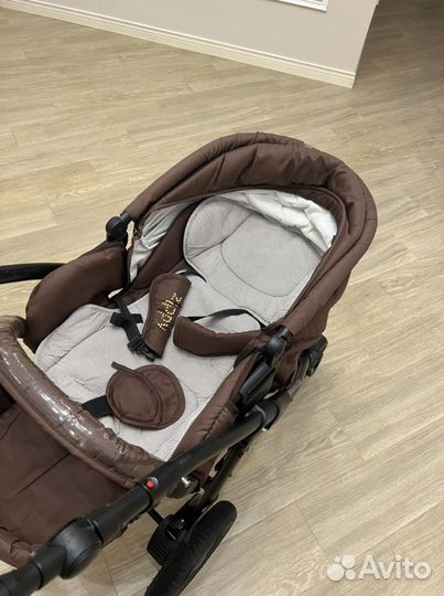 Коляска zippy