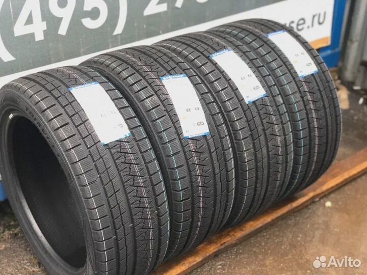 Triangle PL02 245/45 R19