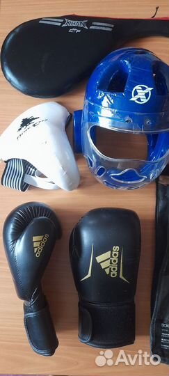 Боксерские перчатки детские, кимоно и аммуниция