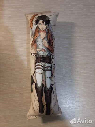 Докимакура Атака титанов Леви Аккерман