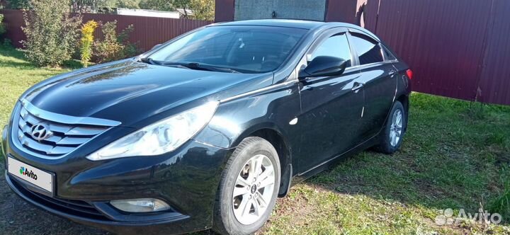 Hyundai Sonata, 2011