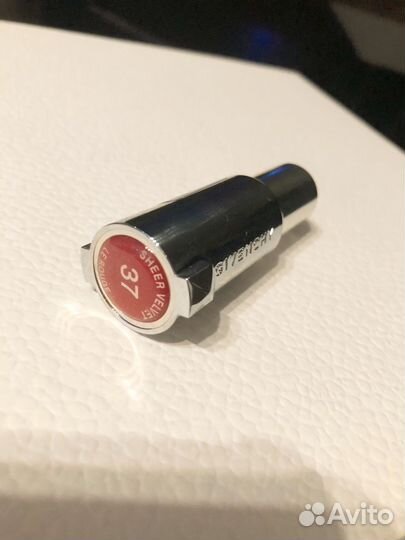Givenchy помада 37