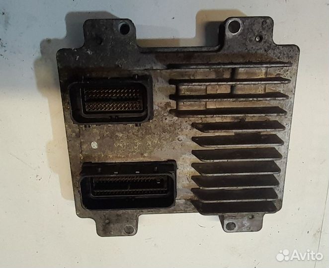 Блок управления двигателем Opel Astra J 2010+