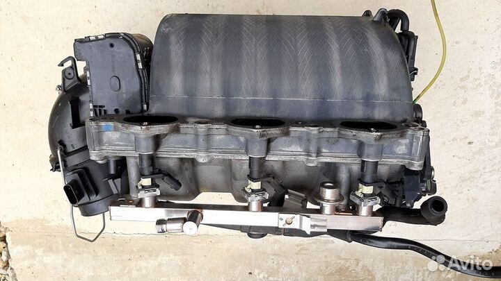 Впускной коллектор M272 Mercedes-Benz