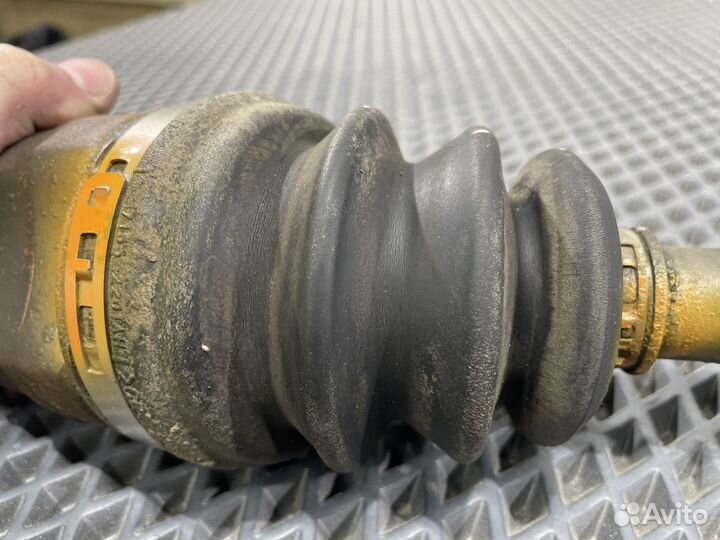 Полуось (привод в сборе) Hyundai Solaris 2010-2017