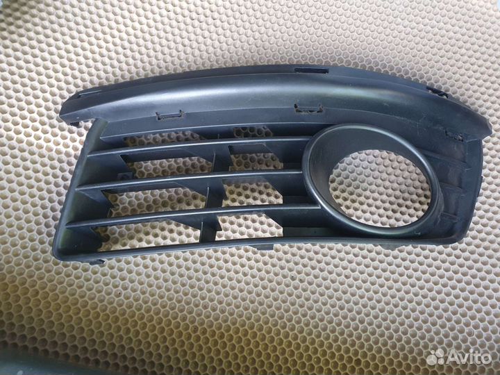 Решётка птф Левая, Фольксваген Джетта 5