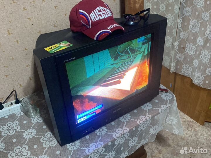 Телевизор samsung