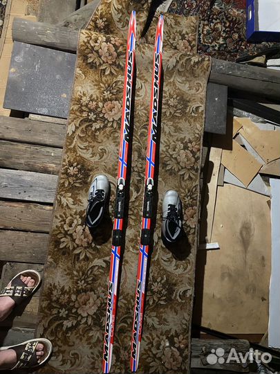 Беговые лыжи Madshus с креплением и ботинками