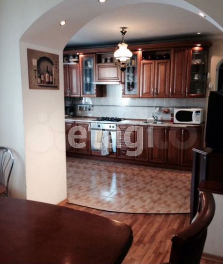 5-к. квартира, 140 м², 5/6 эт.