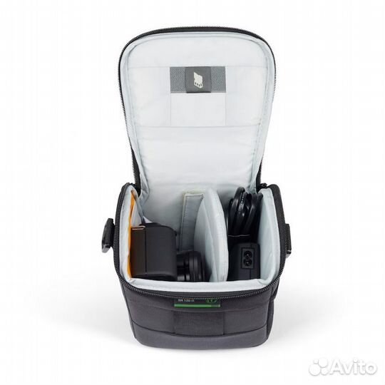 Сумка Lowepro Adventura SH 120 III черная (LP37450-PWW)