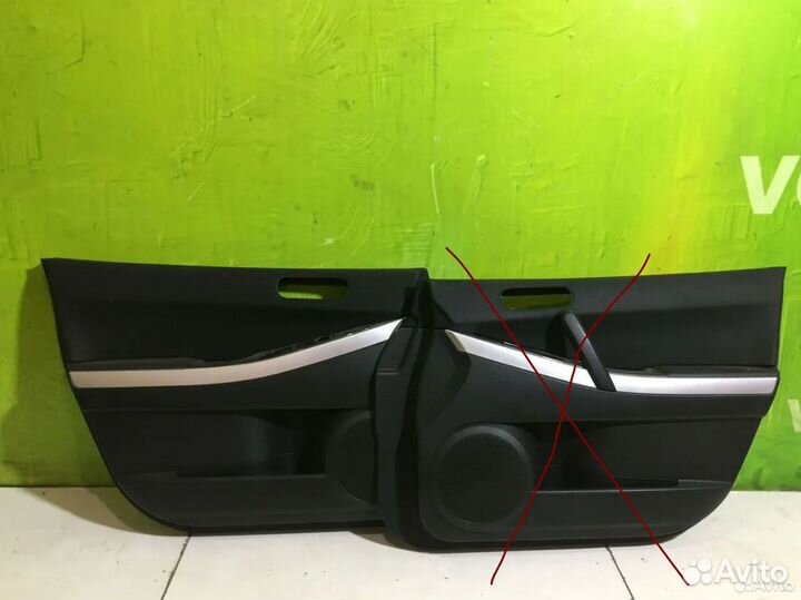 Обшивка двери Mazda CX-7