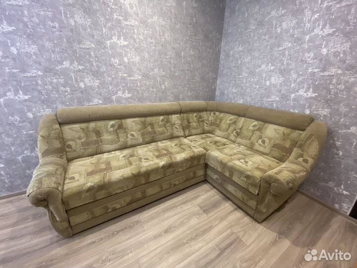 Угловой диван