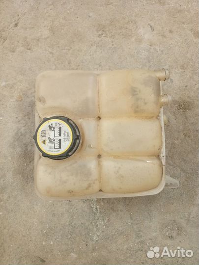 Ford focus 2 расширительный бачок