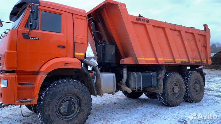 Водитель самосвала камаз маз