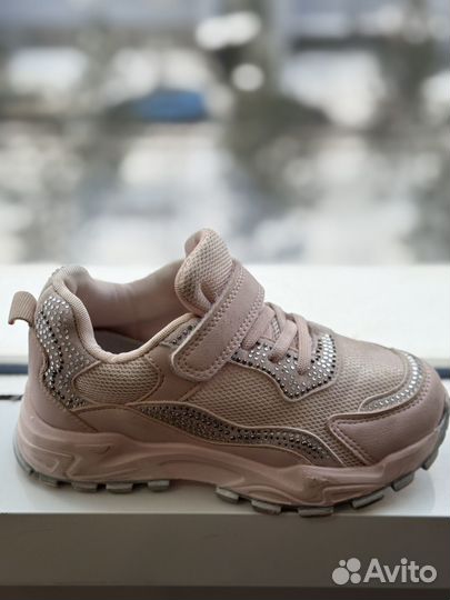 Кроссовки детские