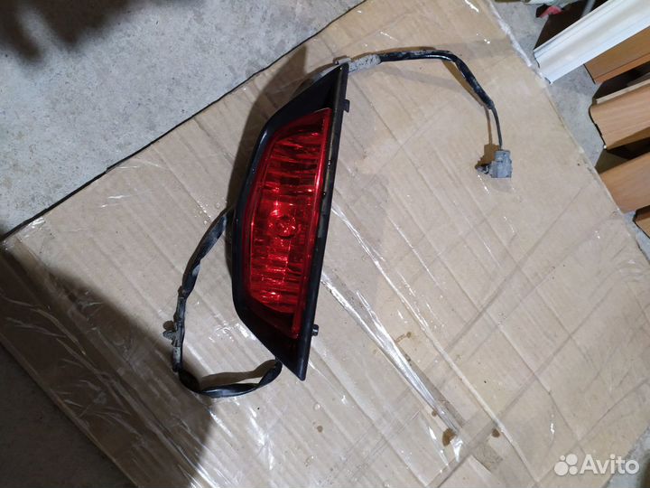 Задний противотуманый фонарь Мазда 5