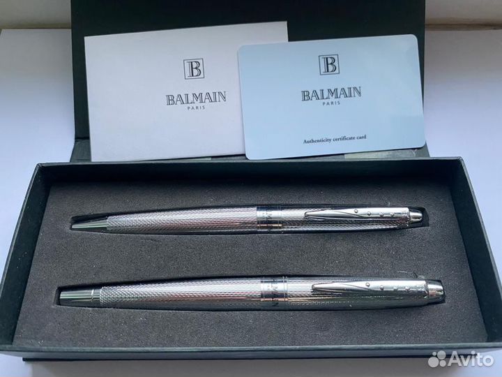 Шарикова и рольная ручка Balmain
