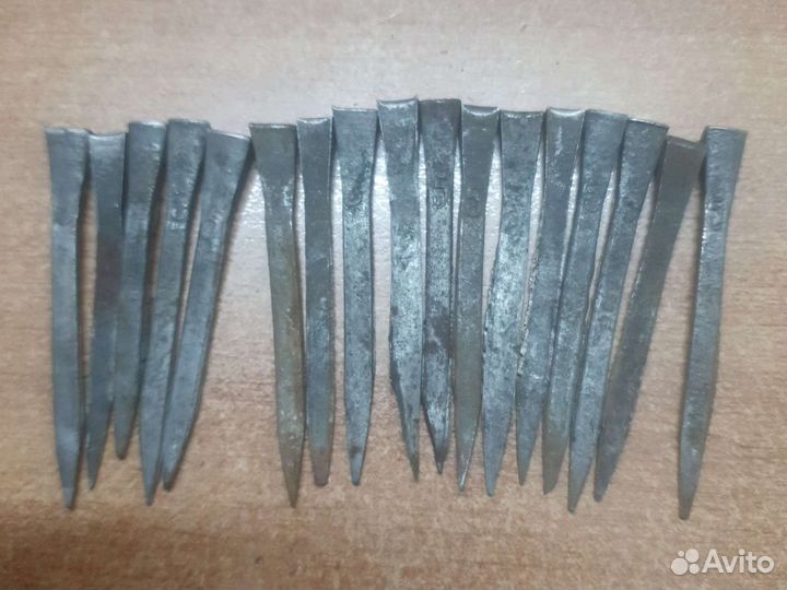 Гвозди для подковки лошадей