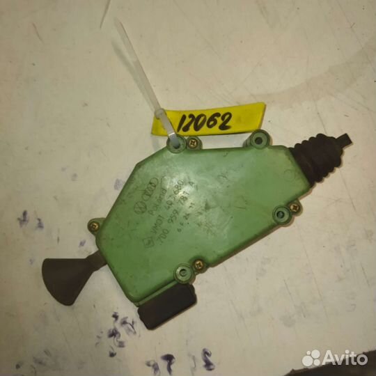 Активатор замка двери Volkswagen T4