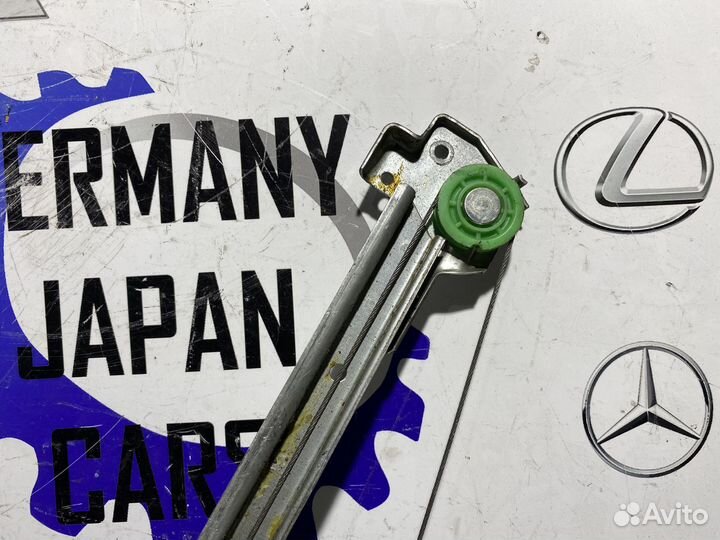 Задний правый стеклоподъемник Audi A6 C4