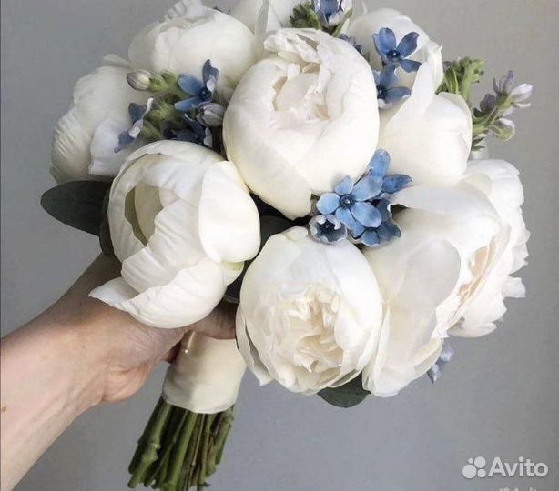 Букет невесты Пионы и Фрезия