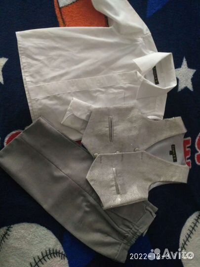 Нарядный Костюм на мальчика 86