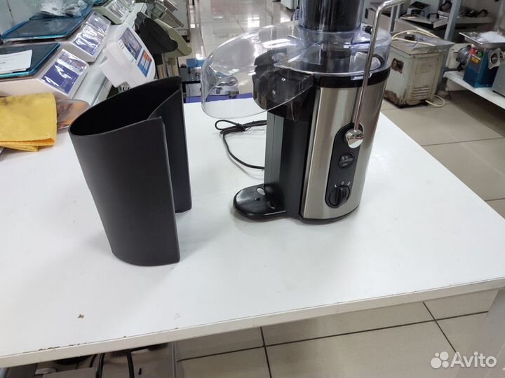 Соковыжималка Hurakan HKN-CFV60