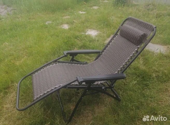 Кресло шезлонг складное с мягким подголовником
