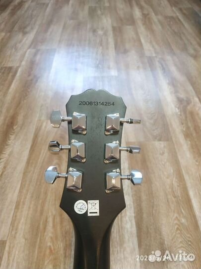 Электро гитара