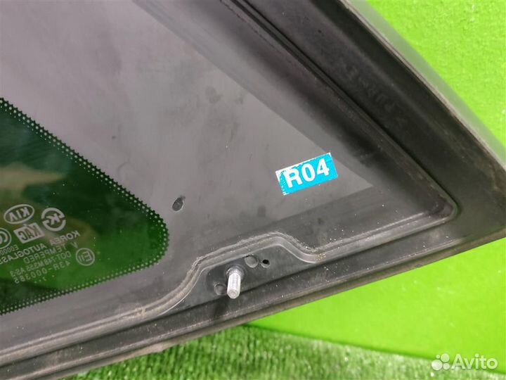 Стекло (форточка) заднее правое KIA Sorento 1 (BL