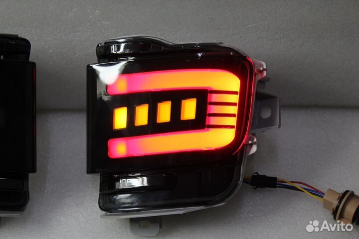 Стопы дополнительные Land Cruiser 200 2016