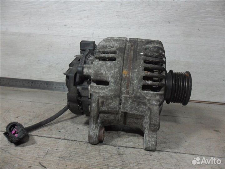 Генератор 037903025M Volkswagen Polo 4 9N1/9N3 BUD