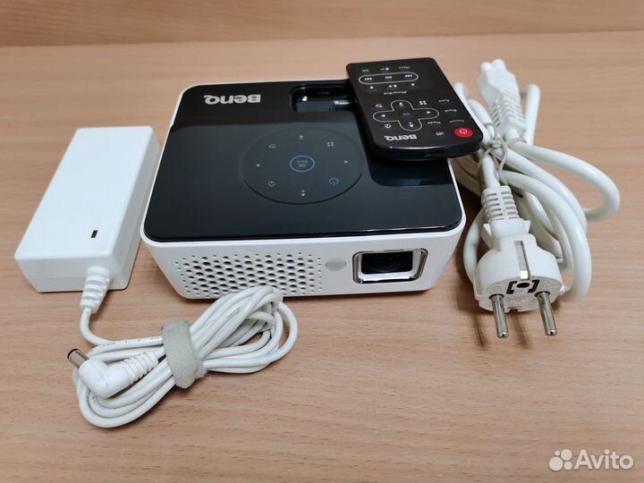 Мини LED проектор