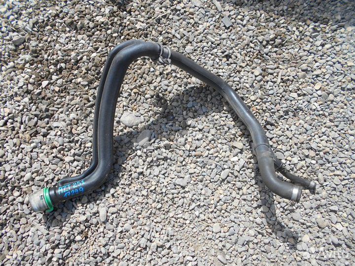 Горловина топливного бака Toyota Avensis AZT251