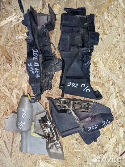 Замки дверные mercedes w202-w210