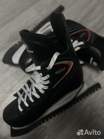 Коньки хоккейные